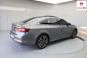 2016 - renault sm6
