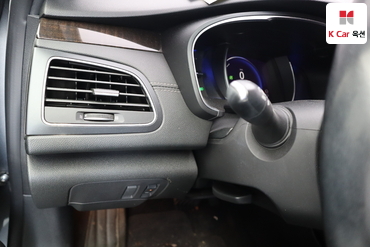 2016 - renault sm6