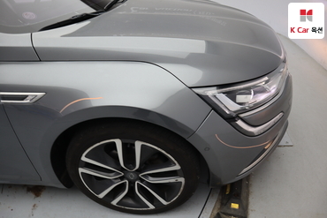 2016 - renault sm6
