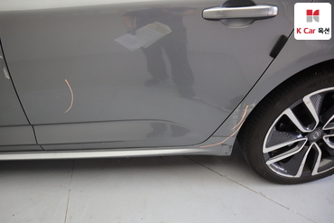 2016 - renault sm6