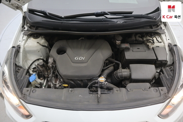 2011 - hyundai accent