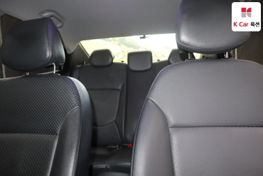 2011 - hyundai accent