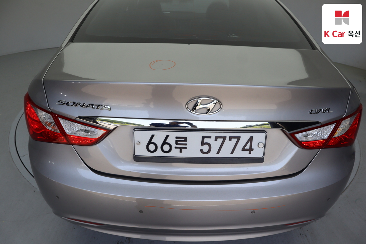 Hyundai Sonata - 36