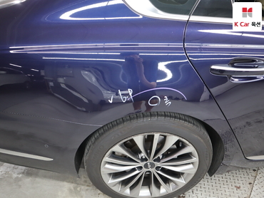 2023 - kia k9