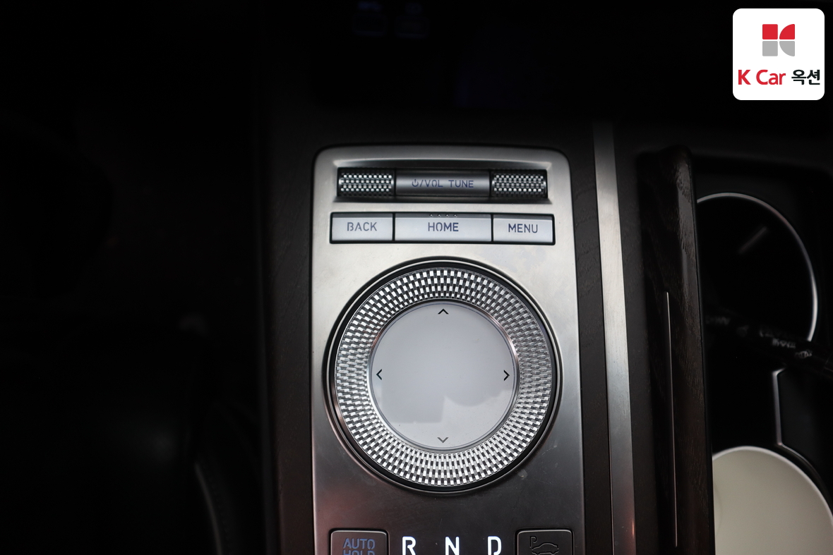 Genesis G80 - 16