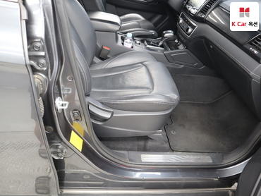 2020 - kgm rexton