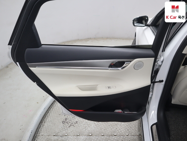 2022 - hyundai grandeur