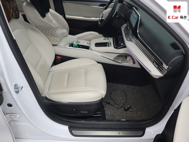 2022 - hyundai grandeur
