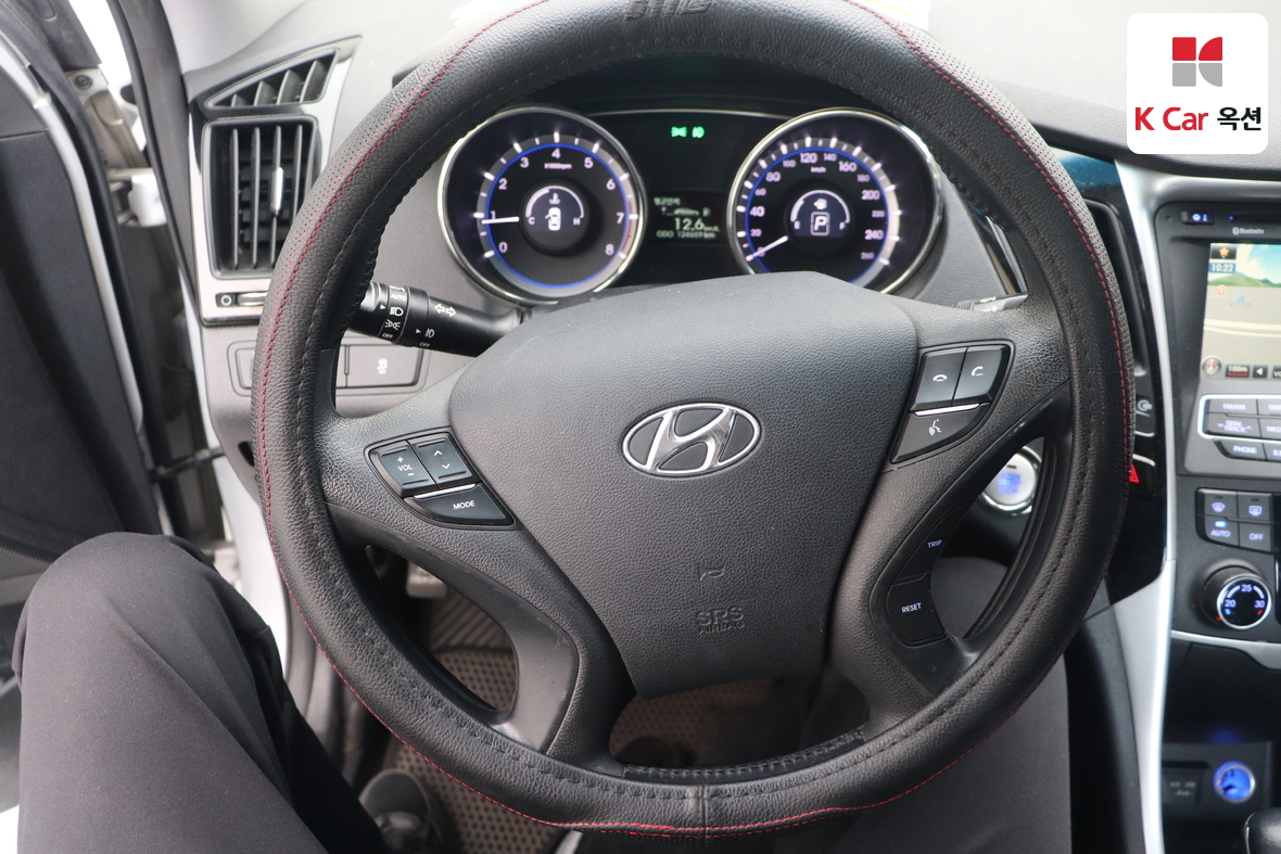 Hyundai Sonata - 10