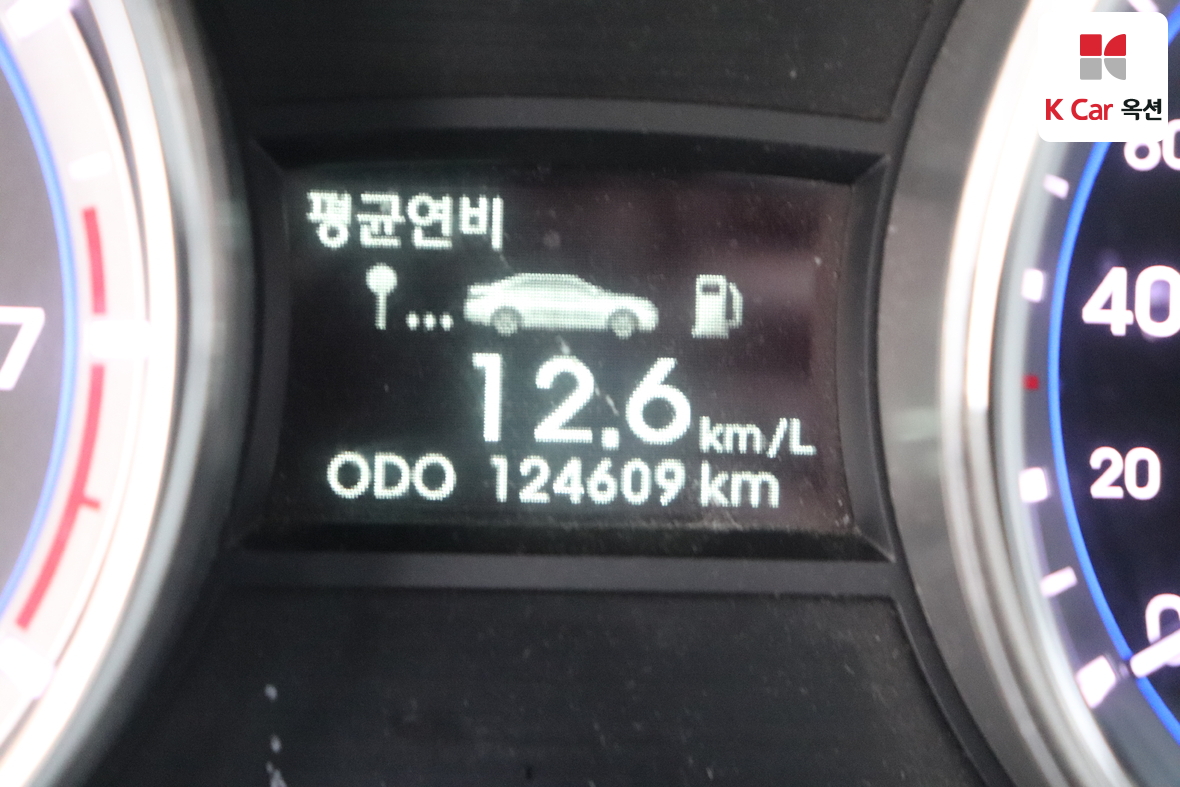 Hyundai Sonata - 4