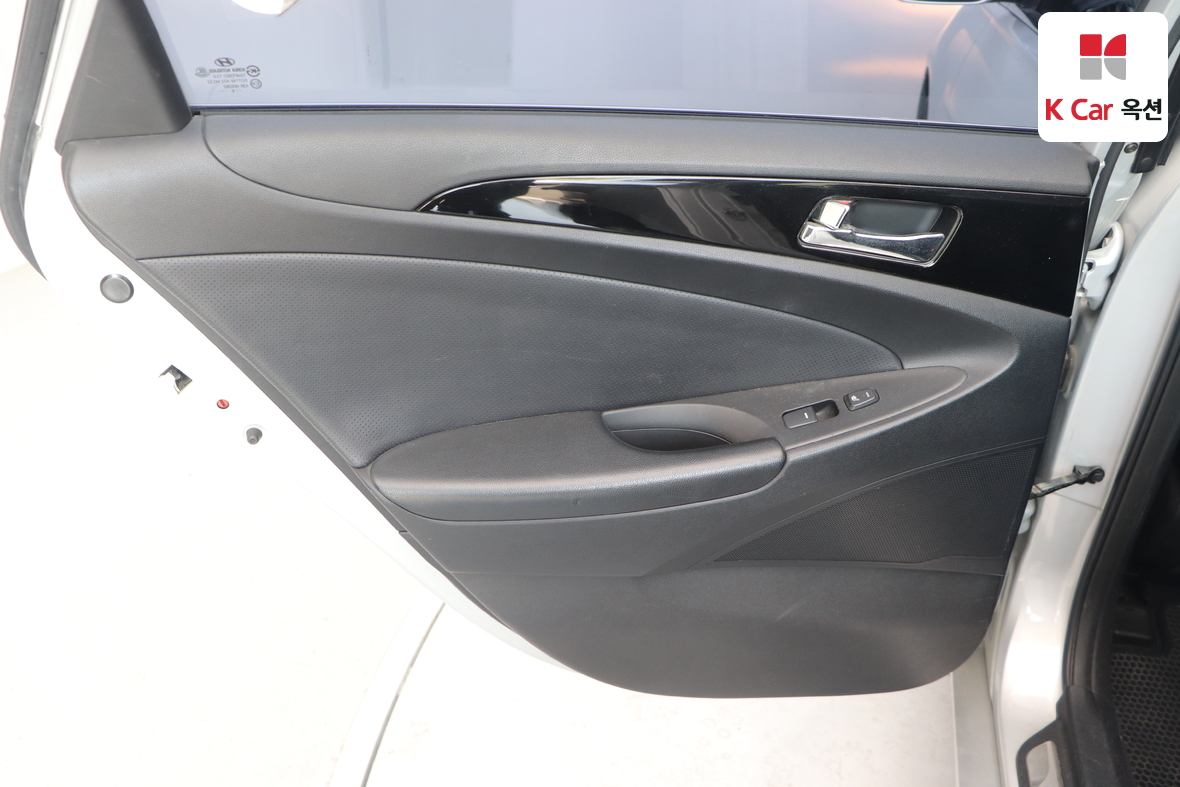 Hyundai Sonata - 21
