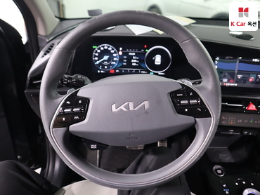 2024 - kia niro