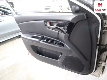 2009 - kia roche