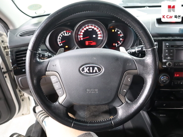 2009 - kia roche