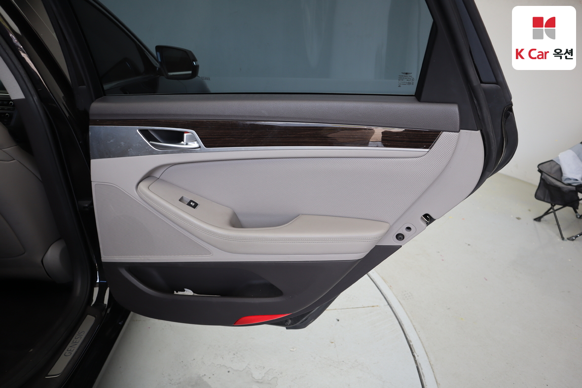 Genesis G80 - 27