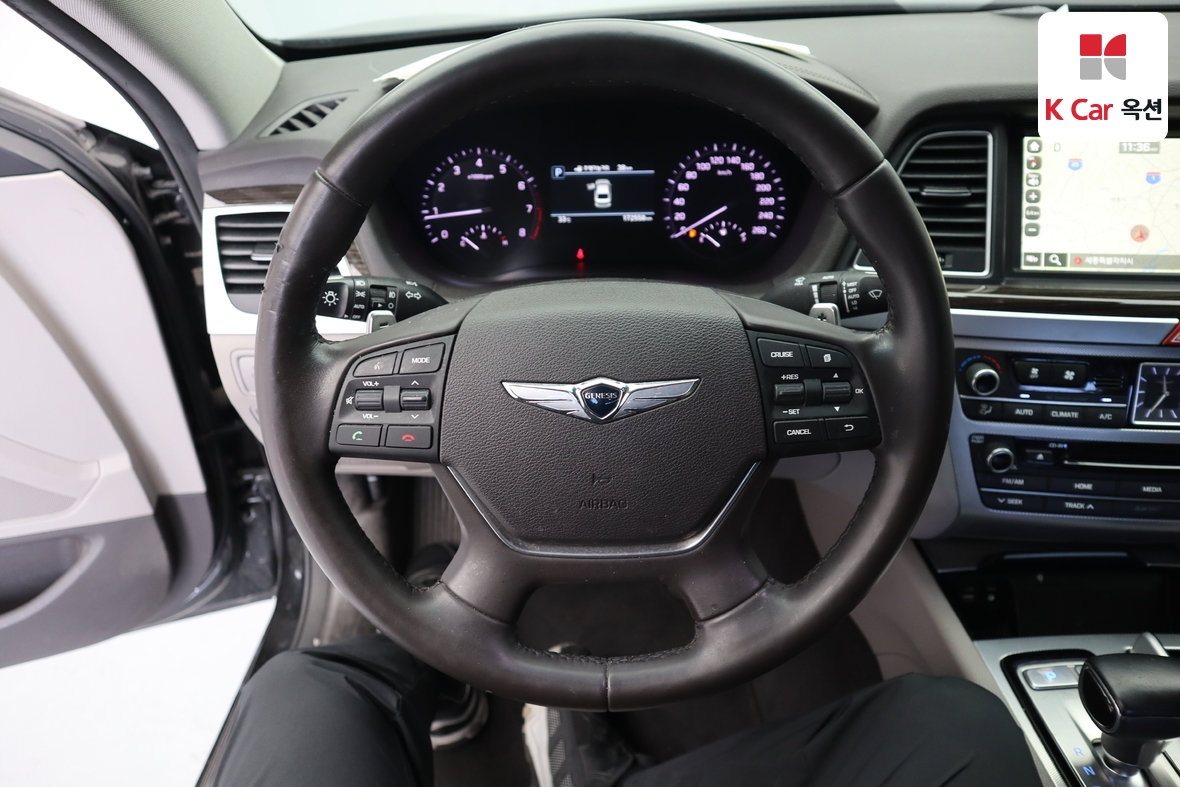 Genesis G80 - 10