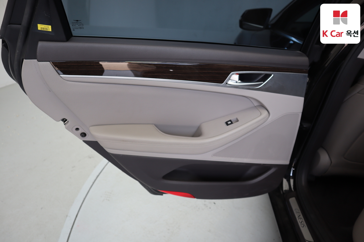 Genesis G80 - 21