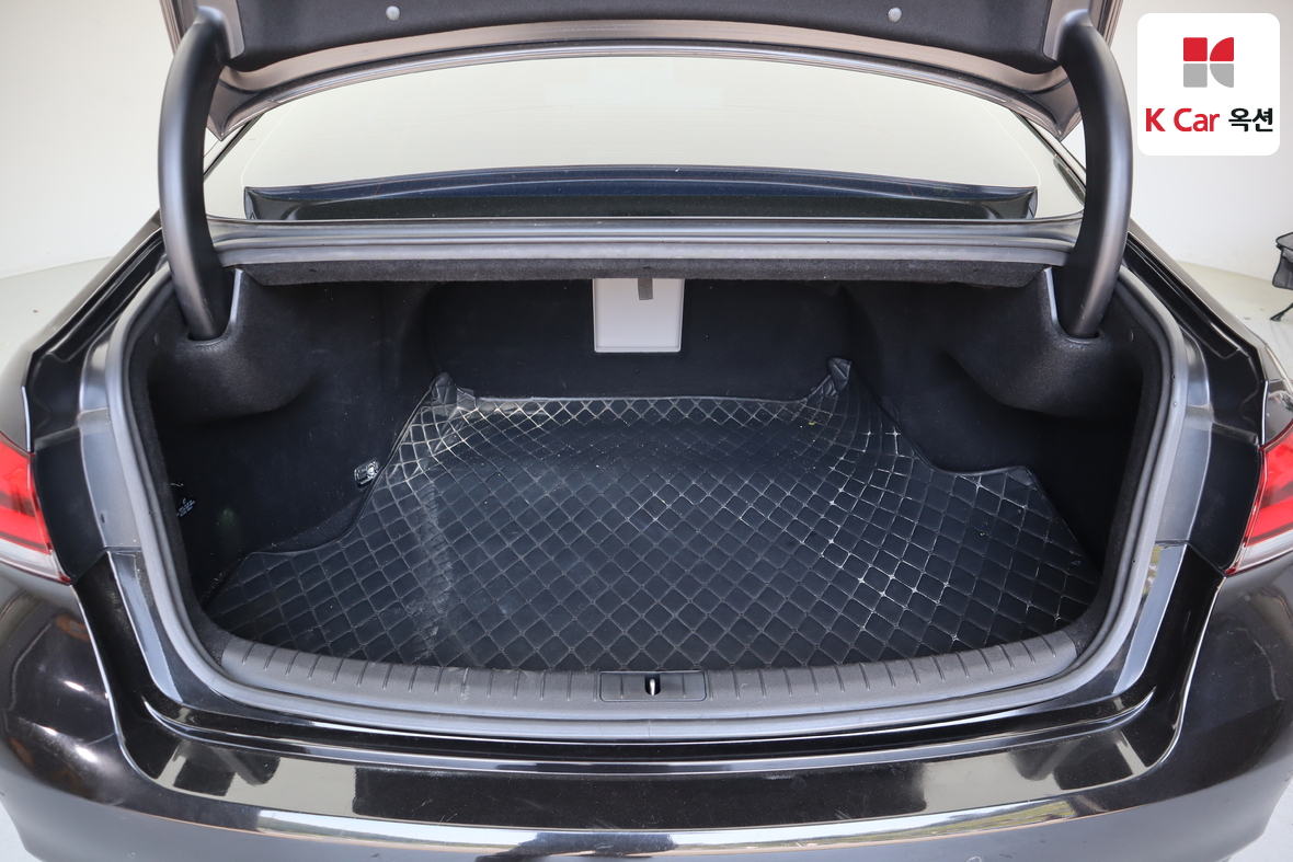 Genesis G80 - 26