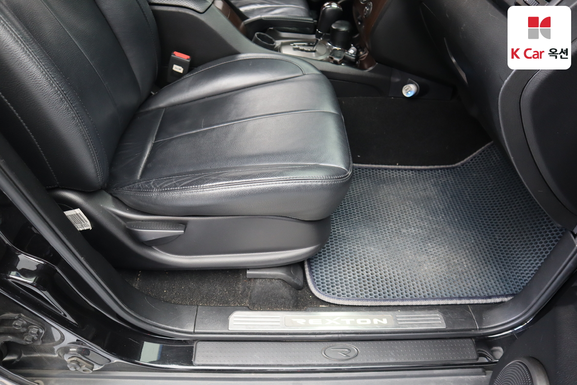 KG Mobility Rexton - 32