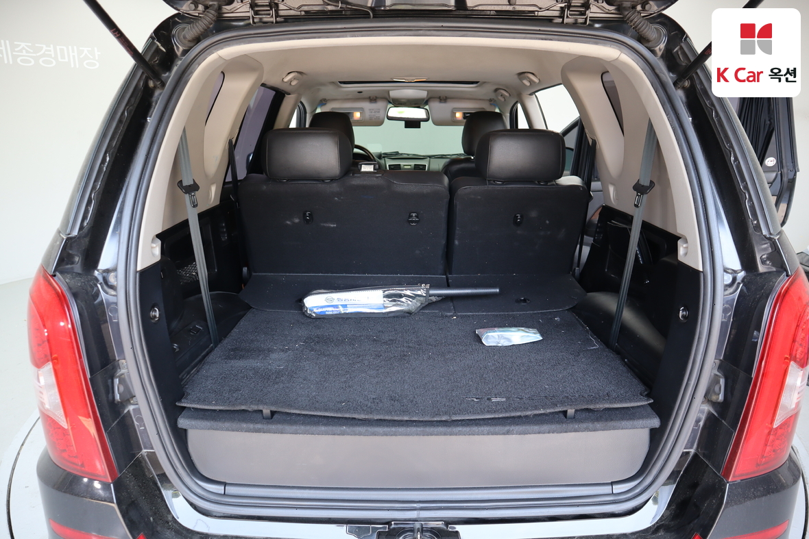 KG Mobility Rexton - 27