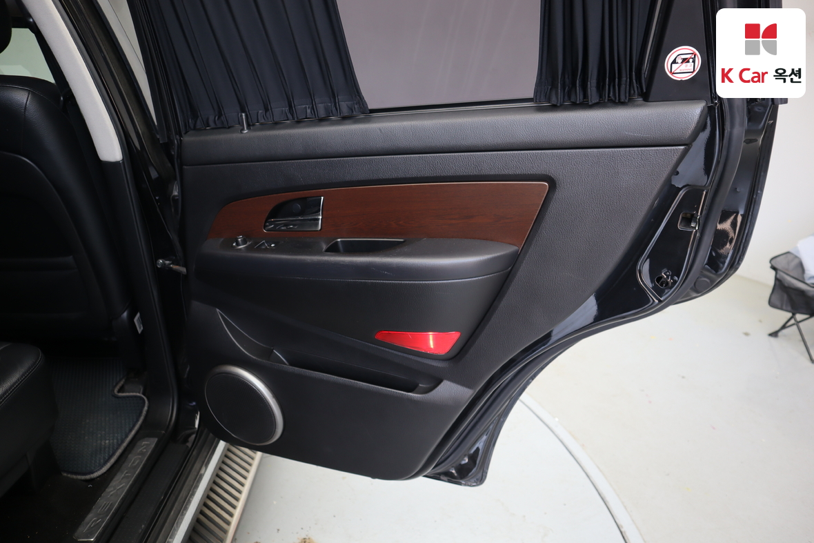 KG Mobility Rexton - 29