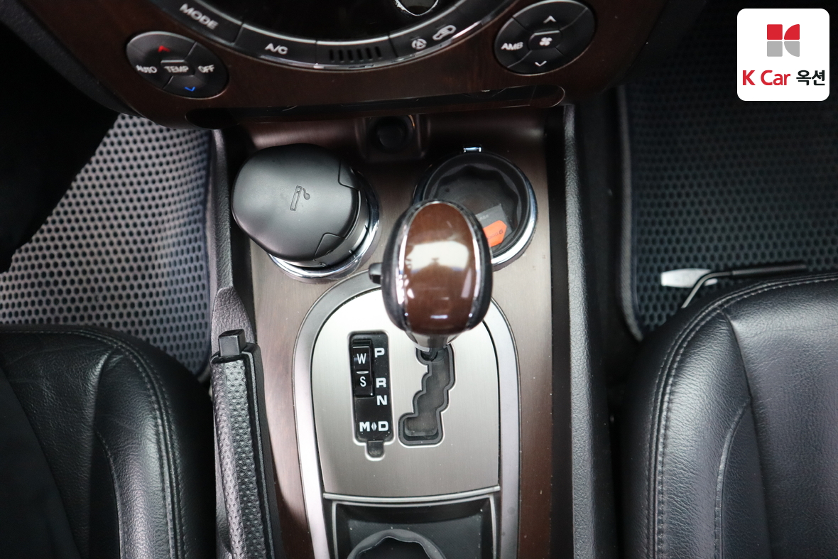 KG Mobility Rexton - 17