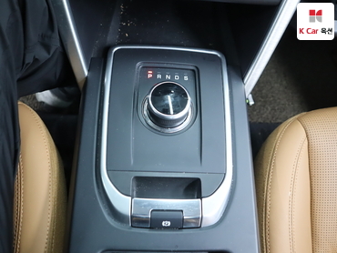 2018 - land rover discovery