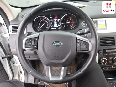 2018 - land rover discovery