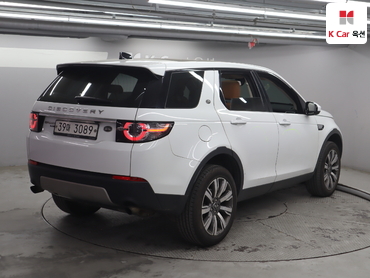 2018 - land rover discovery