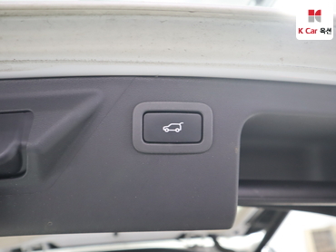 2018 - land rover discovery