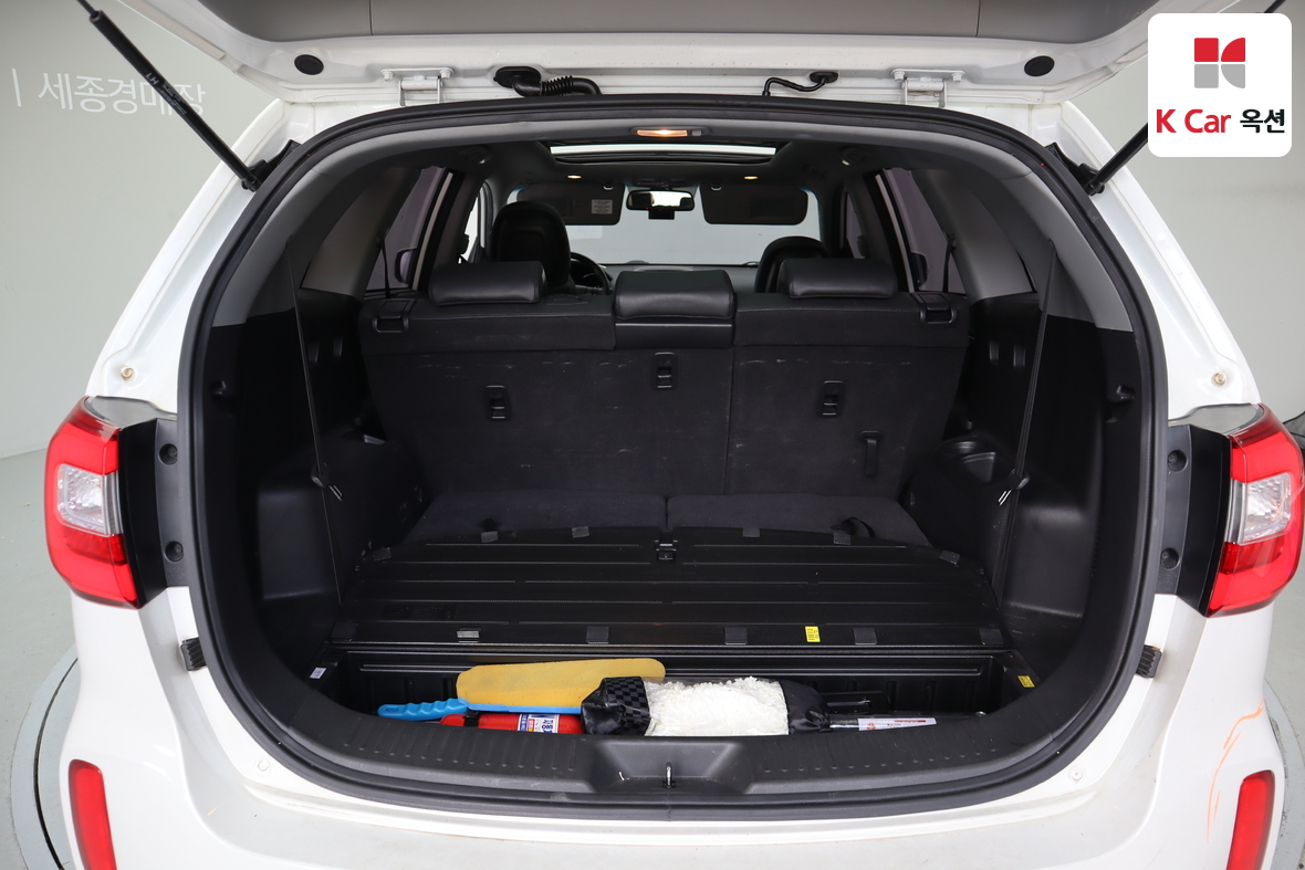 Kia Sorento - 28