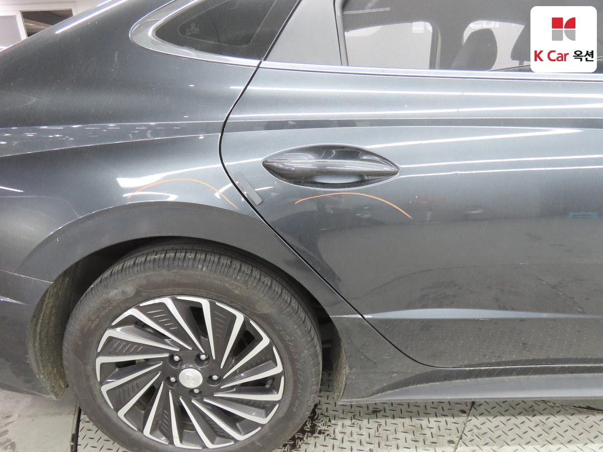 Hyundai Sonata - 36