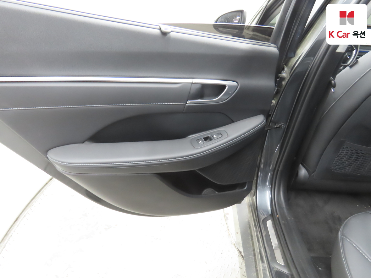 Hyundai Sonata - 22