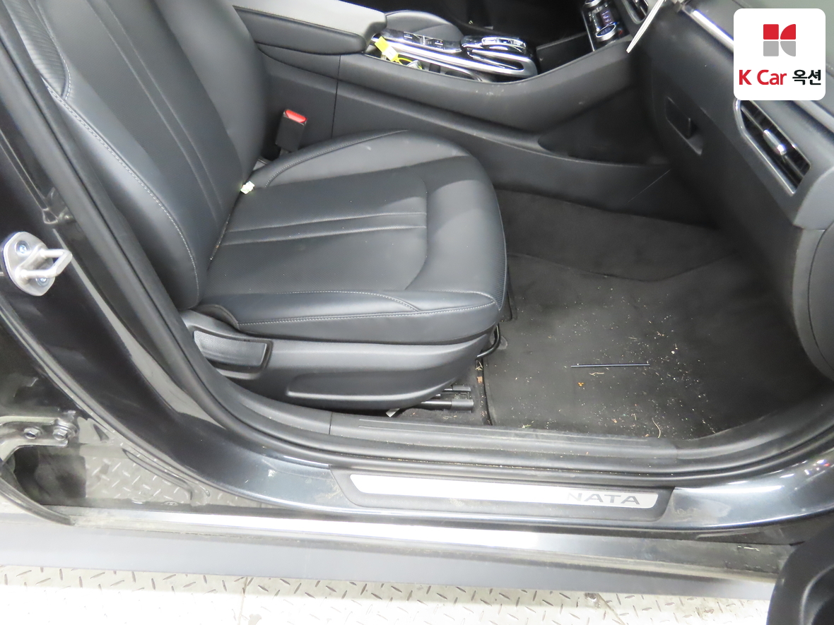 Hyundai Sonata - 29