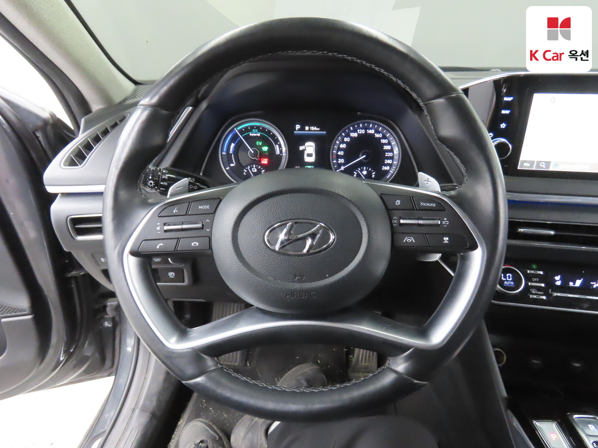 Hyundai Sonata - 10