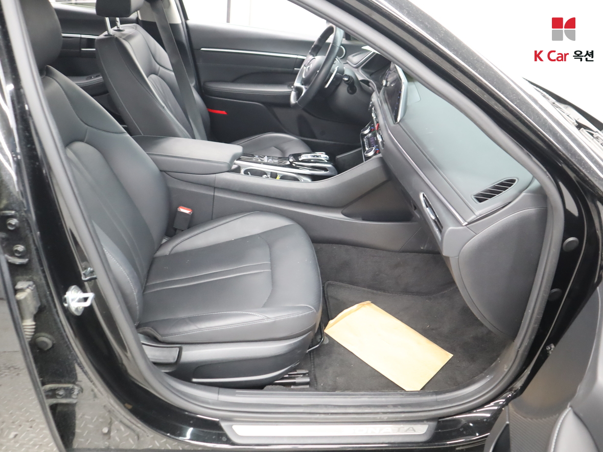 Hyundai Sonata - 30