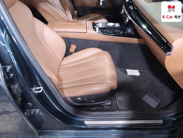 2022 - genesis g80
