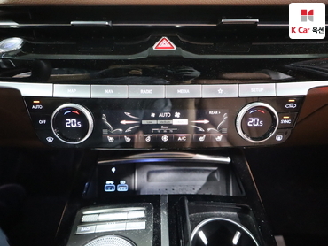 2022 - genesis g80