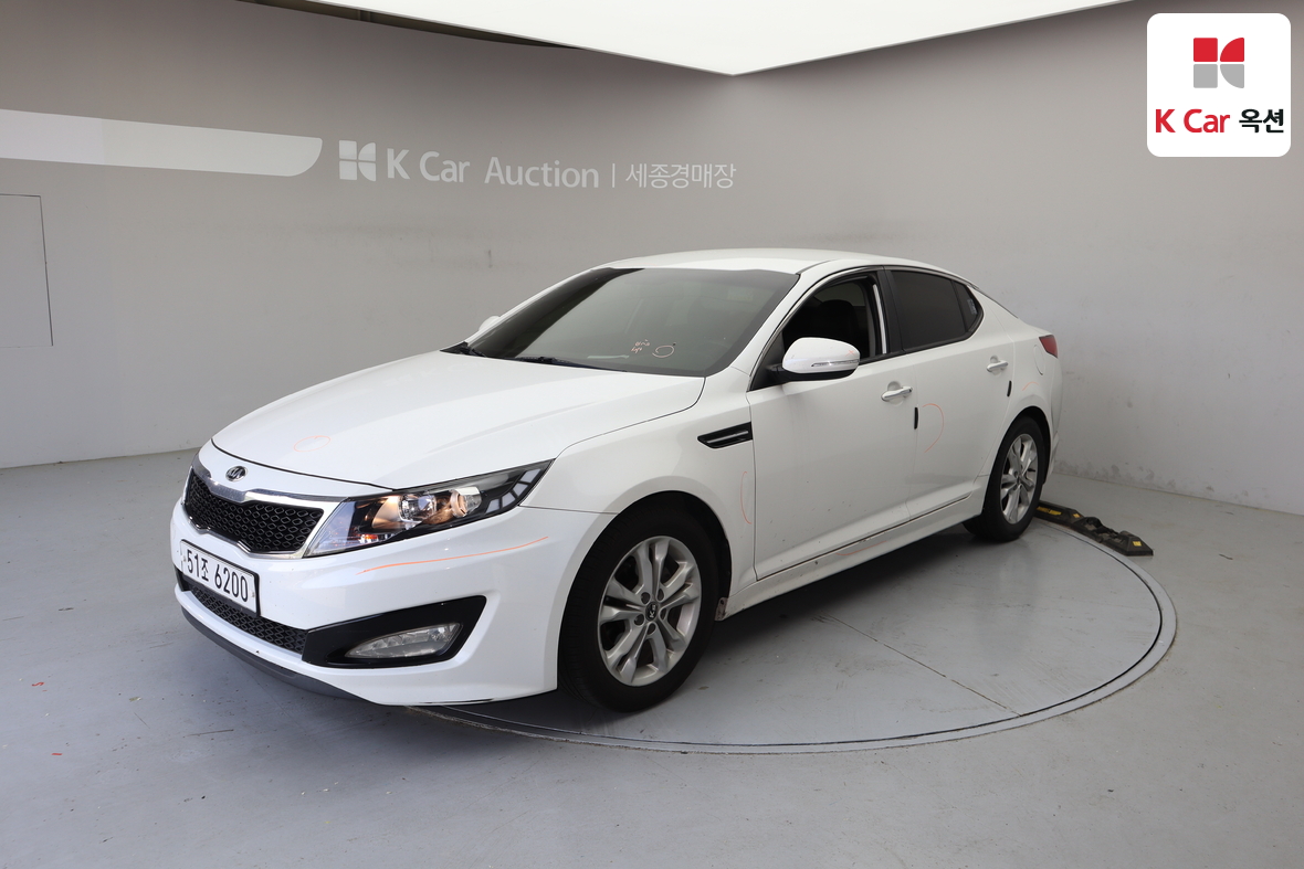 Kia K5 - 1
