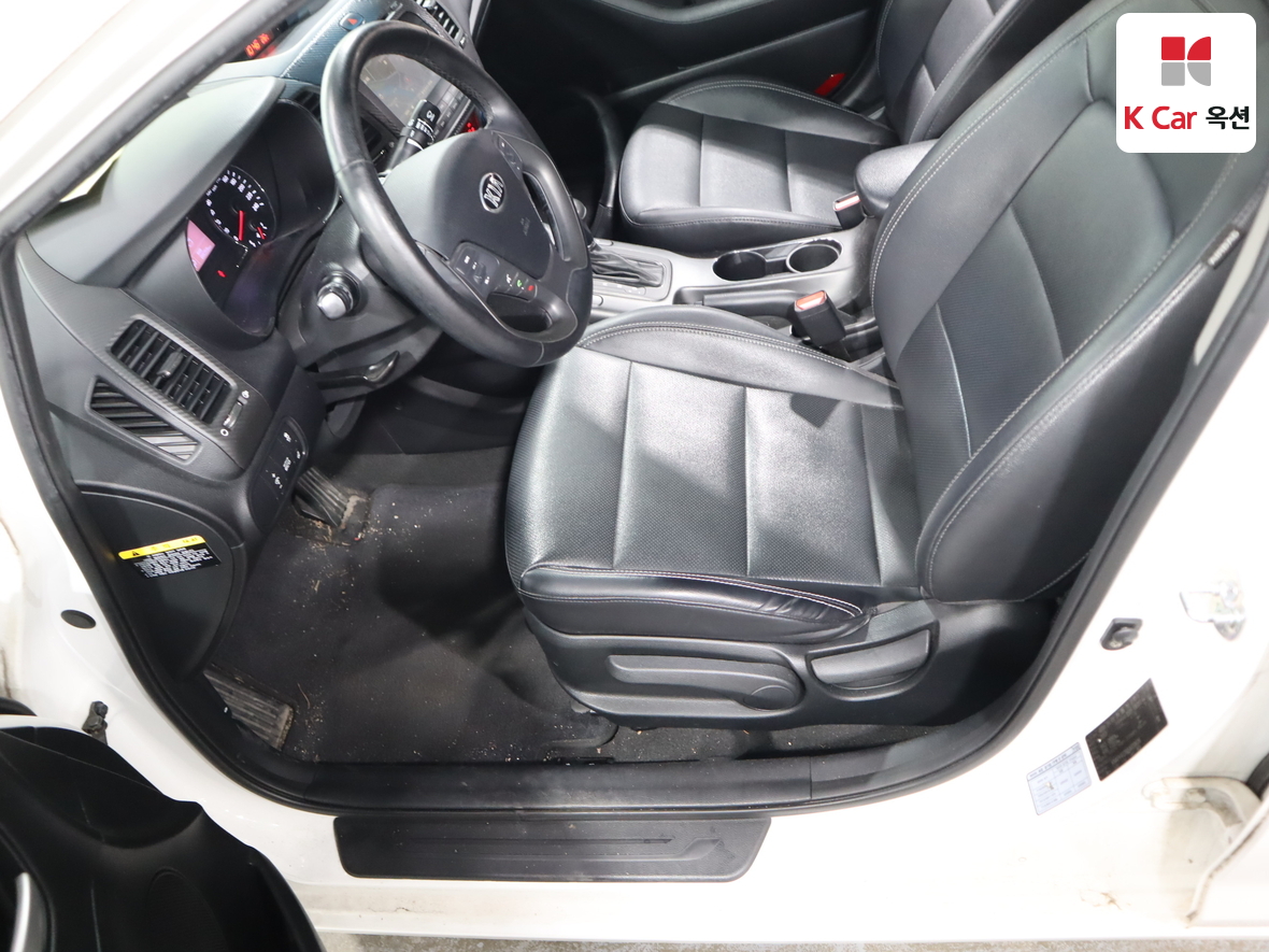 Kia K3 - 18