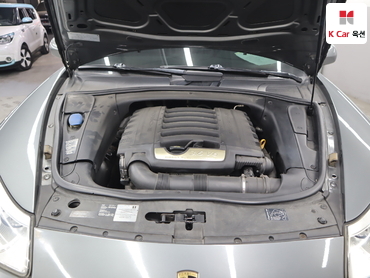 2009 - porsche cayenne