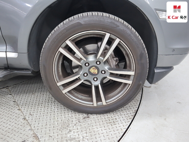 2009 - porsche cayenne
