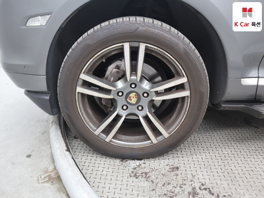 2009 - porsche cayenne