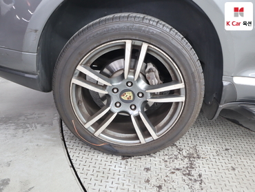 2009 - porsche cayenne