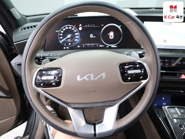 2023 - kia k8