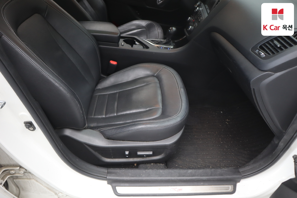 Kia K5 - 30