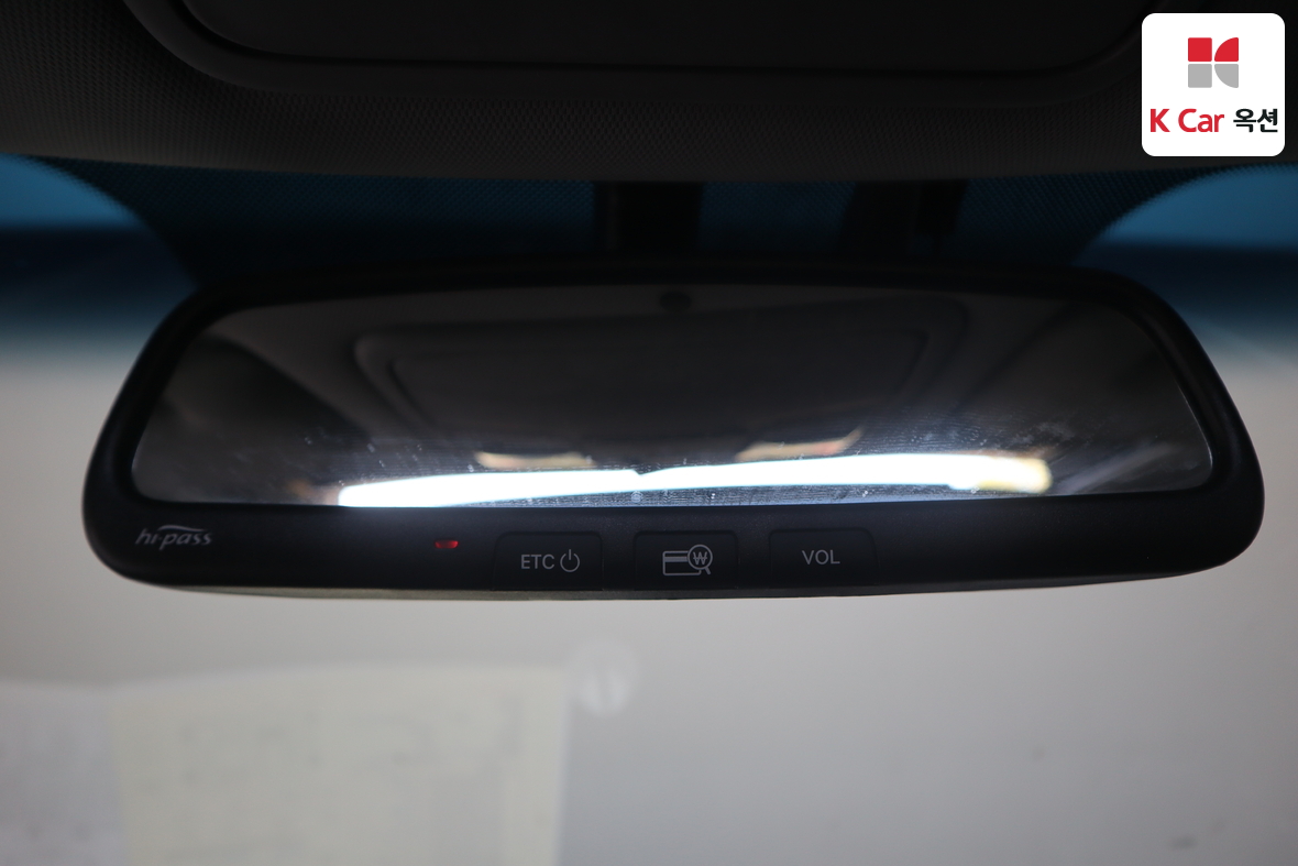Kia K5 - 12
