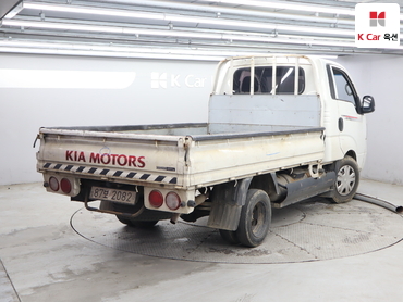 2020 - kia bongo iii