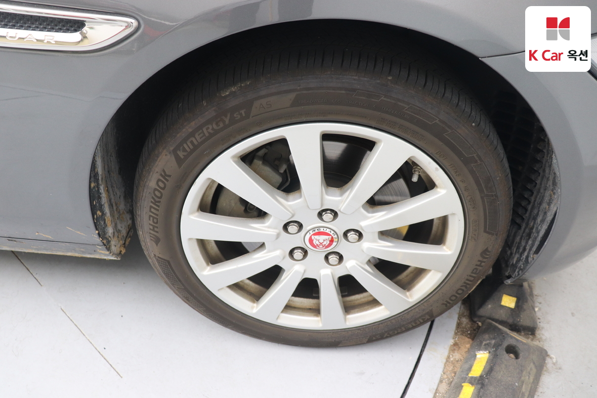 جاكوار جاكوار - 44