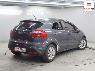 2013 - kia pride